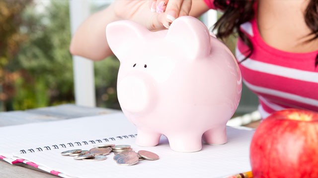 PHOTO: Only a small percentage of families are investing in 529 college savings plans.