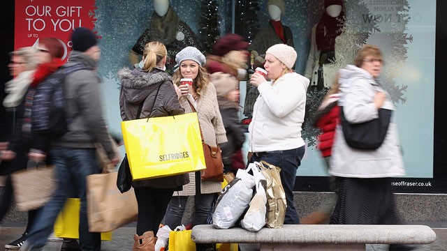 PHOTO: Holdiay Shoppers