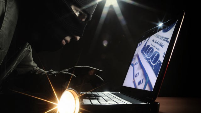 PHOTO: Computers owned by the Securities and Exchange Commission Trading and Markets division were brought by SEC staffers to a hacker convention.