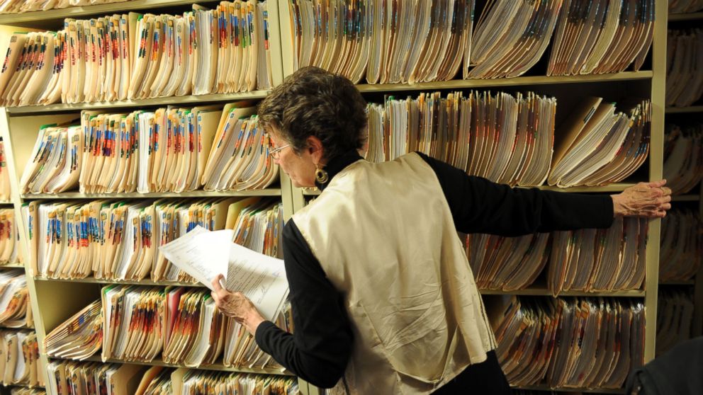 How Much Does A Medical Records Clerk Make An Hour