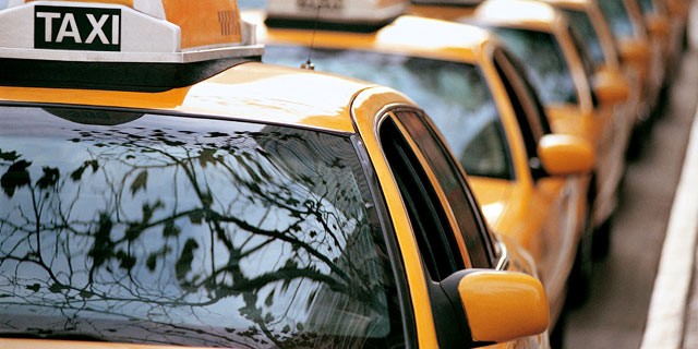 PHOTO: A row of taxis wait in a queue in this undated file photo.