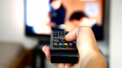 PHOTO: Here are some tips on how to save on TV and cellphone charges.