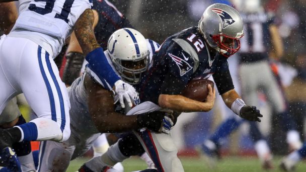 gty_tom_brady_tackle_js_150123_16x9_608.jpg