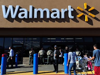 Wal-Mart to Cover Same-Sex Partners