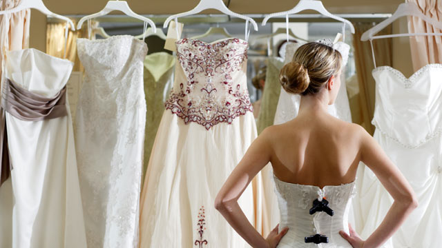 PHOTO: Get tips for how you can save money when you buy a wedding gown.