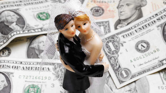 PHOTO: Before saying "I do," here are some financial topics the two of you should discuss.
