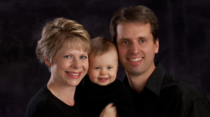 PHOTO Some couples can free in vitro fertilization treatment in 2007 from Reproductive Medicine Center in Minneapolis, Minnesota.