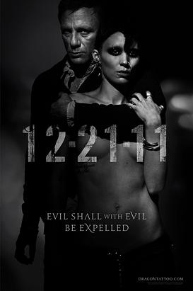 Rooney Mara goes topless in 'Girl With the Dragon Tattoo' movie poster