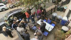 PHOTO: Lucy Walkowiak, 11, of Hoboken, N.J. opened up a pop-up internet cafe so people can charge their mobile devices and contact loved ones.