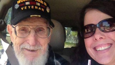 PHOTO: Jaclyn Fraley, pictured with her grandfather, John J. Potter, is hoping to stop her mother from evicting him from the home he built.