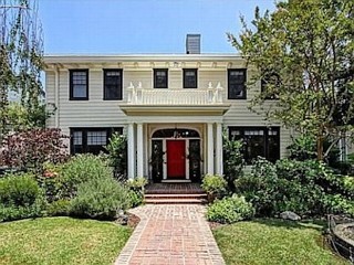 Photos: 'Grey's Anatomy' Star Sells Home