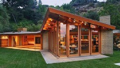 Katy Perry Buys Home
