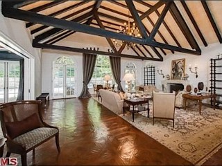 Photos: 'Frasier' Star Cuts Price on Home