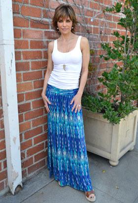 Lisa Rinna Showcases Fashion Line
