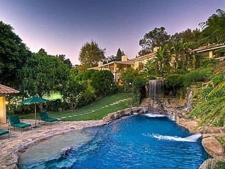 Photos: Mark Wahlberg Sells $13M Home