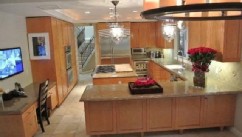 Chris Pratt and Anna Faris Buy Hollywood Home