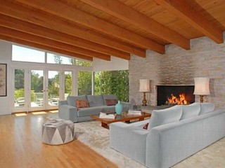 Photos: 'Borat' and Wife Sell L.A. Home