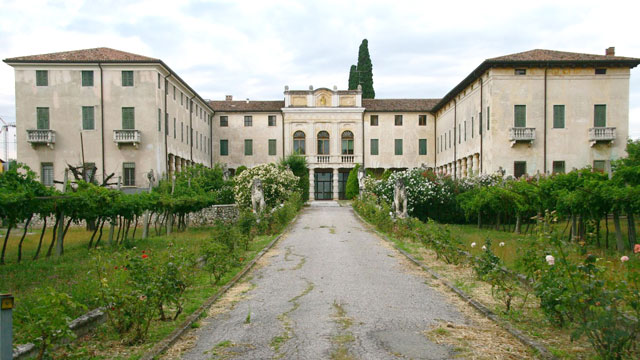 PHOTO: Brad Pitt and Angelina Jolie have purchased the 15-room Villa Costanza near Verona, Italy.