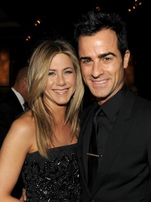 Jennifer Aniston and Justin Theroux engaged