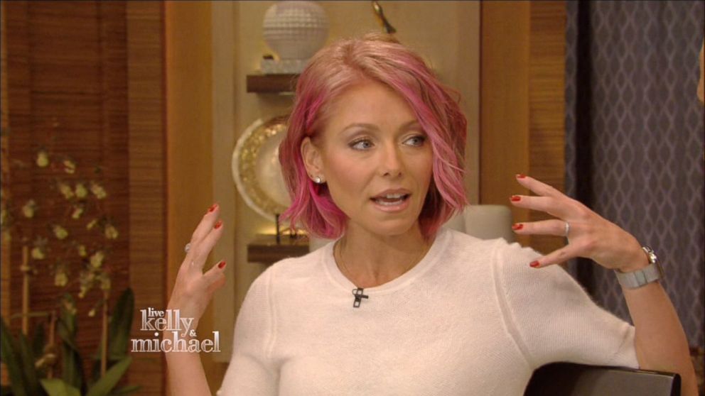 Does Kelly Ripa Use Highlights Or Dye Her Hair 2015 | kelly ripa explains her new hair color video abc news Does Kelly Ripa Use Highlights Or Dye Her Hair 2015 | kelly ripa explains her new hair color video abc news