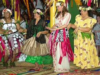 Photos: Kate Middleton Shakes and Shimmies in Tuvalu