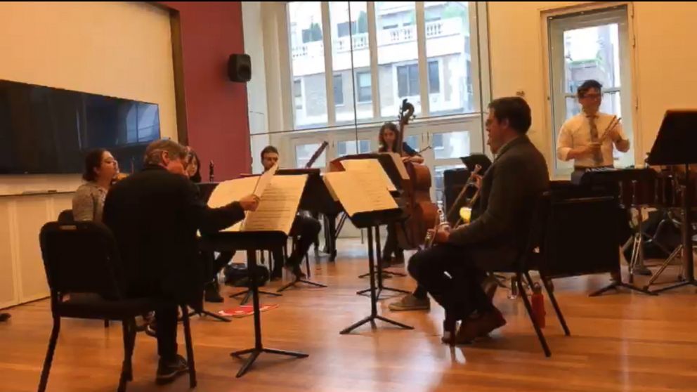 VIDEO: Esa-Pekka Salonen coaches musicians from Ensemble Connect at Carnegie Hall