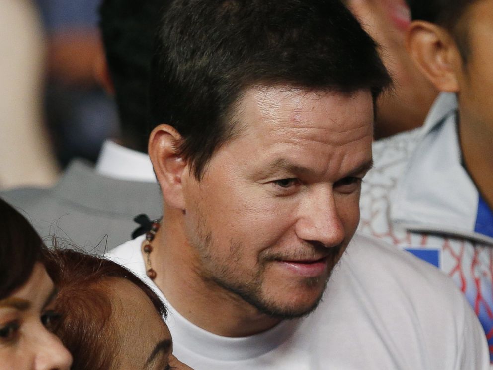PHOTO: Actor Mark Wahlberg joins the crowd before the start of the world welterweight championship bout between Floyd Mayweather Jr., and Manny Pacquiao, on Saturday, May 2, 2015 in Las Vegas.