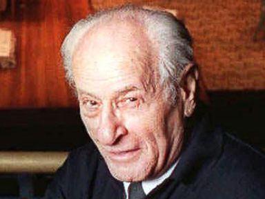 Actor Eli Wallach Dies at Age 98