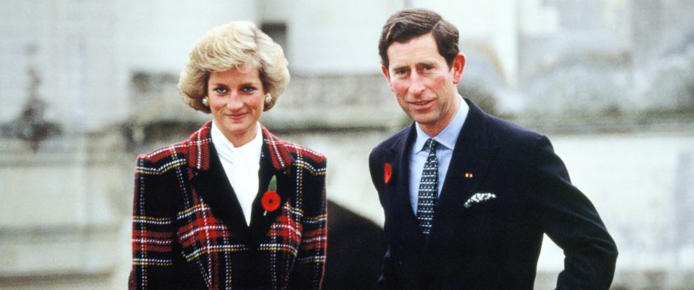 New Book Sheds Light On Turmoil Of Prince Charles And Princess Photo Charles And Diana Prince Princess Of Wales Pose Outside Cau De