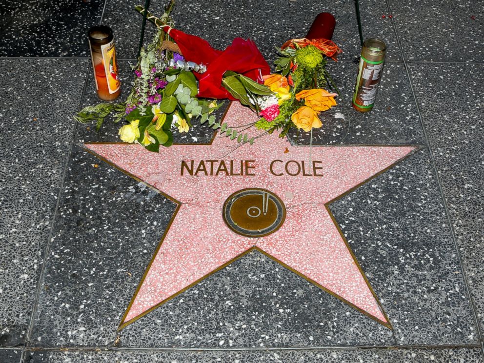 PHOTO: Natalie Cole has flowers placed on her star on The Hollywood Walk Of Fame , Jan. 4, 2016 in Hollywood, Calif.