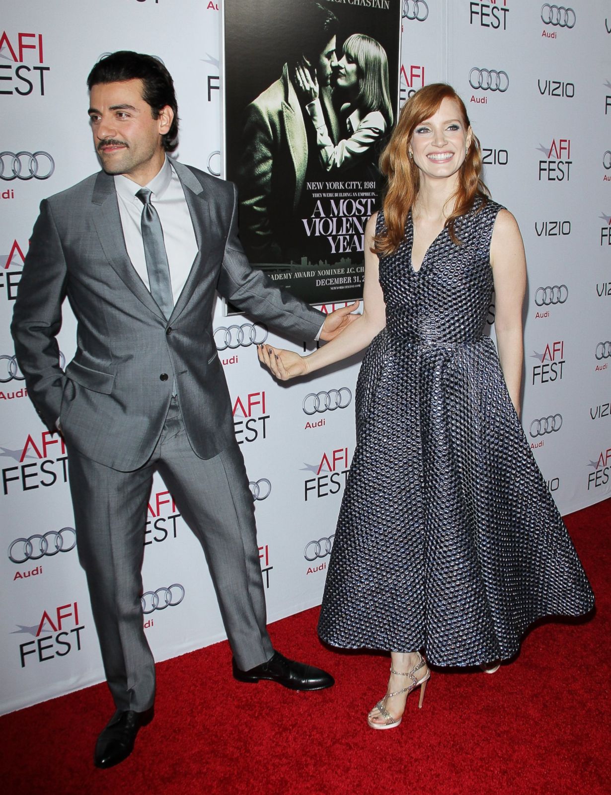 Oscar Isaac and Jessica Chastain Picture November