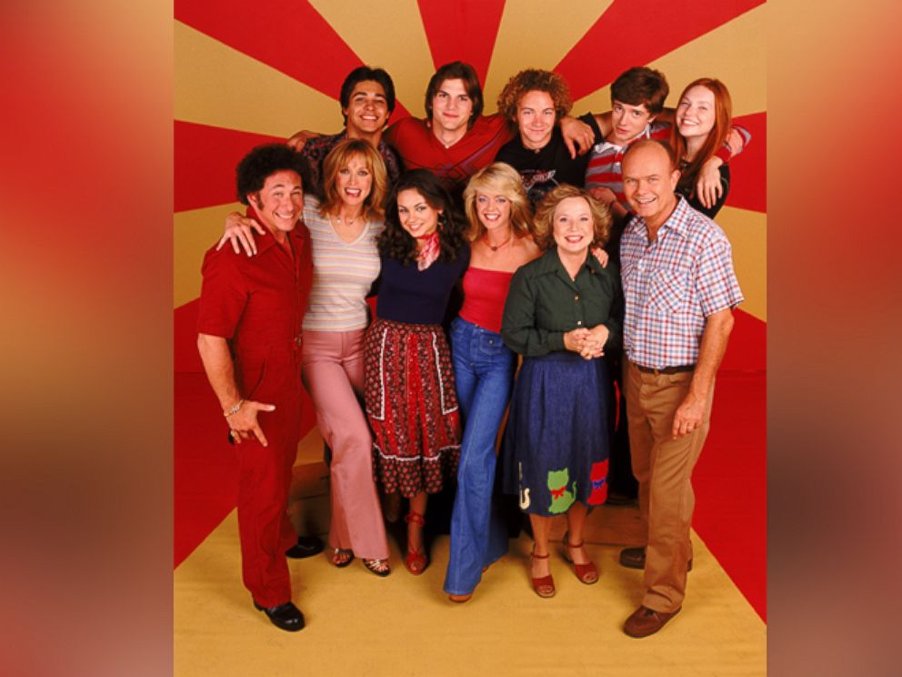 PHOTO: The cast of That 70s Show, Top row, L-R: Wilmer Valderrama, Ashton Kutcher, Danny Masterson, Topher Grace, Laura Prepon. Center L-R: Don Stark, Tanya Roberts, Mila Kunis, Lisa Robin Kelly, Debra Jo Rupp and Kurtwood Smith.