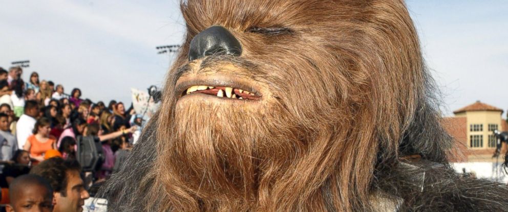 'Star Wars' Chewbacca Actor Peter Mayhew Hospitalized for Pneumonia