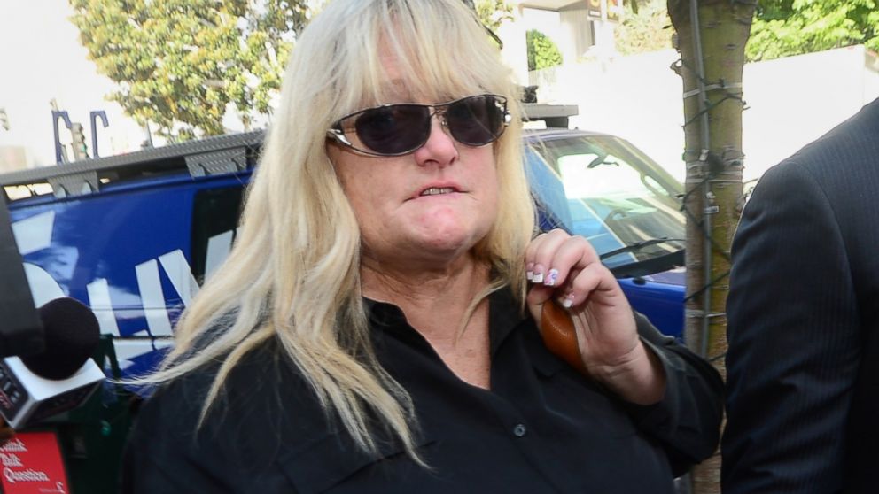 PHOTO: Michael Jacksons ex-wife Debbie Rowe arrives at court in Los Angeles, Aug. 15, 2013.
