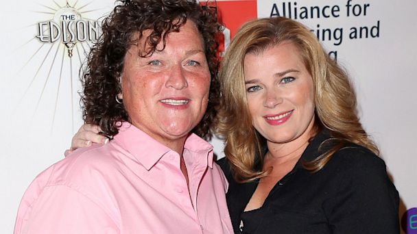 Glee Star Dot Marie Jones Engaged To Longtime Girlfriend Abc News