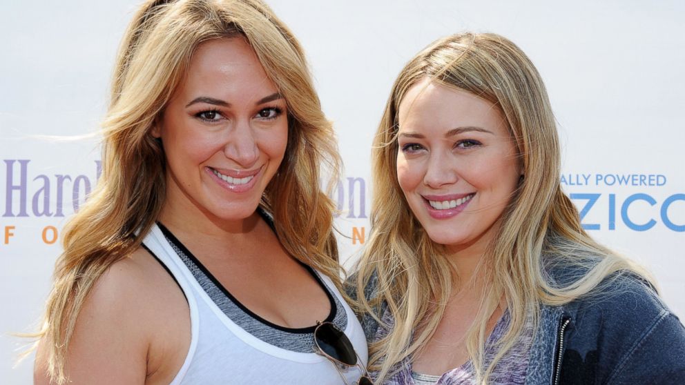 PHOTO: Haylie Duff and Hilary Duff arrive at The Harold Robinson Foundations 2012 Pedal On The Pier Fundraiser at the Santa Monica Pier, June 3, 2012, in Santa Monica, Calif.