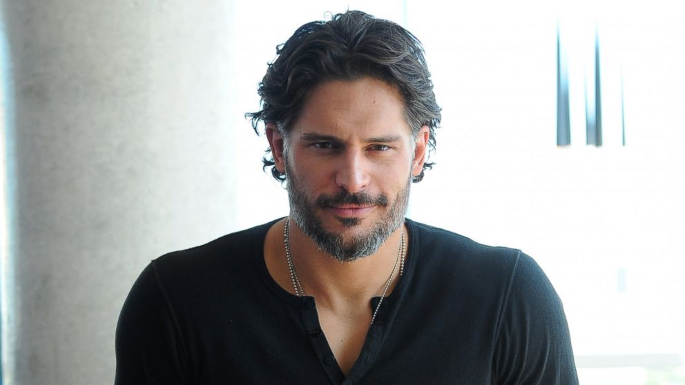 Joe Manganiello mimt Deathstroke