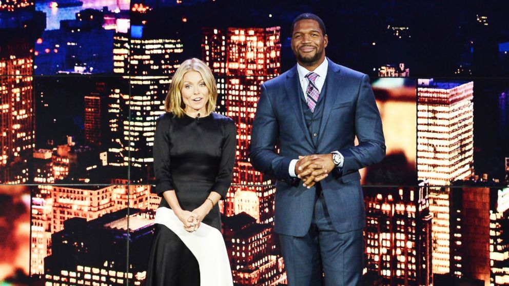 PHOTO: In this file photo, Kelly Ripa, left, and Michael Strahan, right, are pictured on Nov. 19, 2013 in New York City.