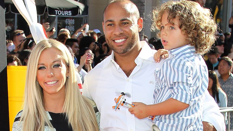 PHOTO: Kendra Wilkinson Talks Family