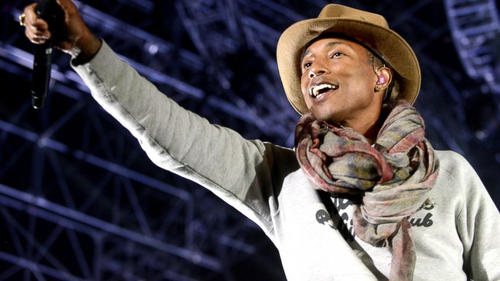 PHOTO: Pharrell Williiams performs as part of the Coachella Valley Music and Arts Festival at The Empire Polo Club, April 12, 2014 in Indio, Calif.