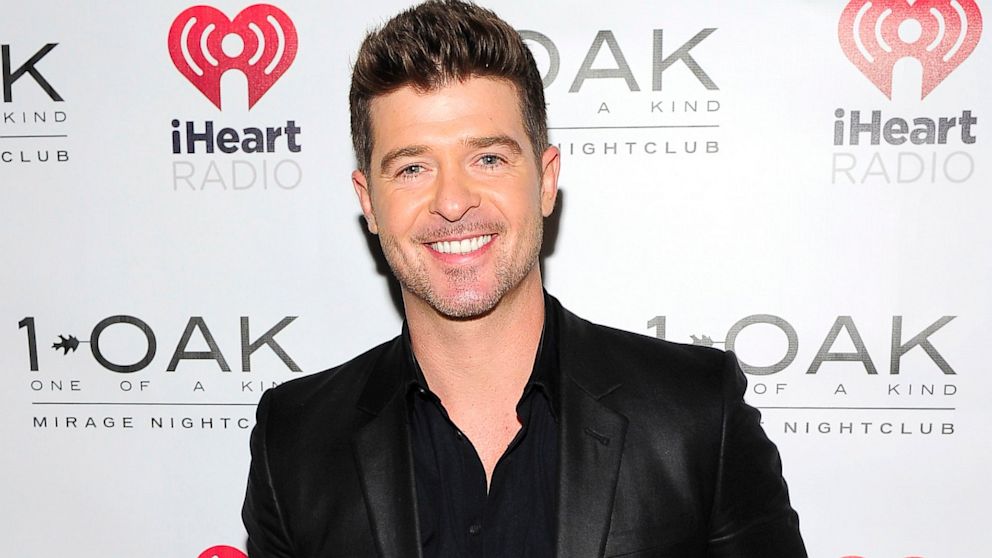 PHOTO: Robin Thicke