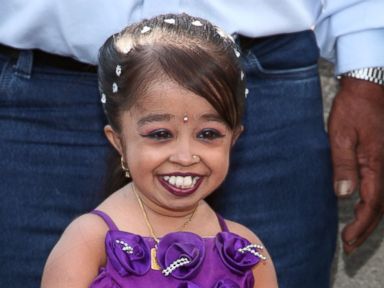 'American Horror Story' Casts World's Smallest Woman
