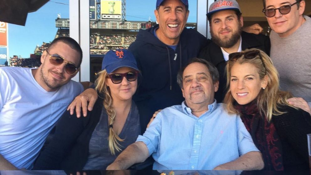 See How Amy Schumer Reacts to Mets Kiss Cam ABC News