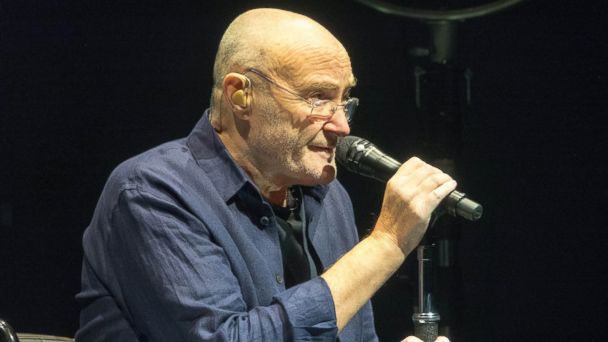 PHOTO: Singer-songwriter Phil Collins performs at the Royal Albert Hall in London, June 4, 2017.