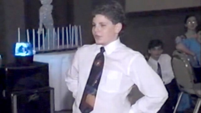 VIDEO: Shaun Sperling Bar Mitzvah Dance: 1992 Video Goes Viral