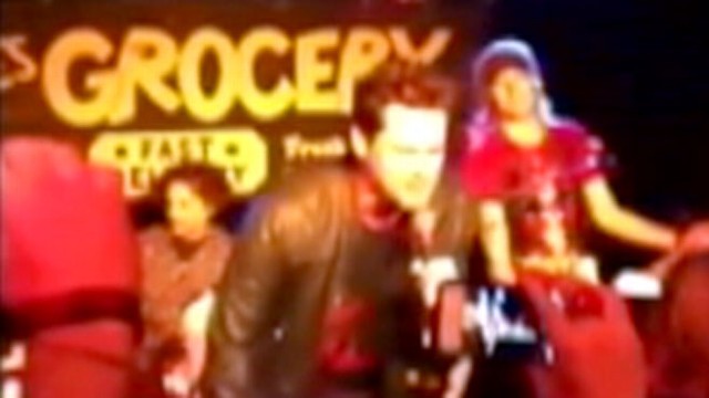 VIDEO: Jim Carey Sings Smashing Pumpkins at NYC Club