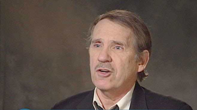 VIDEO: Film critic Peter Travers has the buzz on the upcoming Golden Globes.