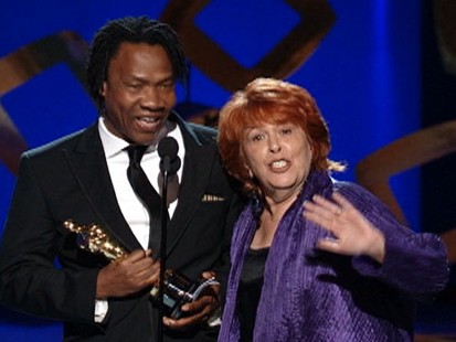 VIDEO: Producer Elinor Burkett hijacks an acceptance speech for best documentary short.