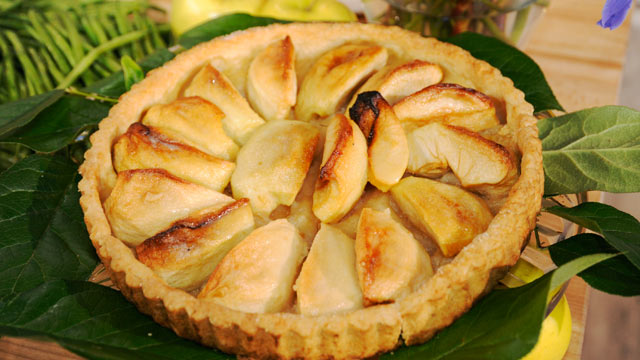 PHOTO: Jacques Pepin's Memes Apple Tart