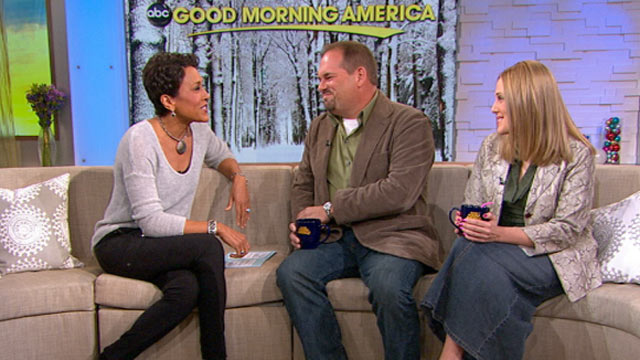 PHOTO: Bob Gray and Liza Foster were guests on Good Morning America, Dec. 13, 2011.